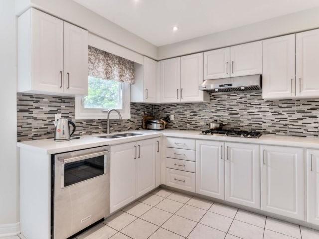 4989 Rosebush Rd, House detached with 4 bedrooms, 4 bathrooms and 4 parking in Mississauga ON | Image 7