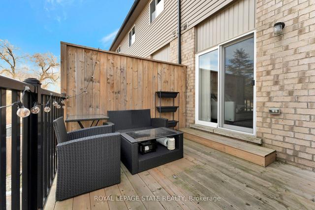 3 - 345 Glancaster Rd, Townhouse with 3 bedrooms, 3 bathrooms and 1 parking in Hamilton ON | Image 28