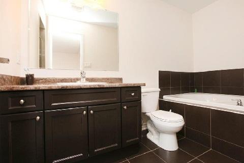76 Memory Lane, House attached with 3 bedrooms, 3 bathrooms and 2 parking in Brampton ON | Image 9