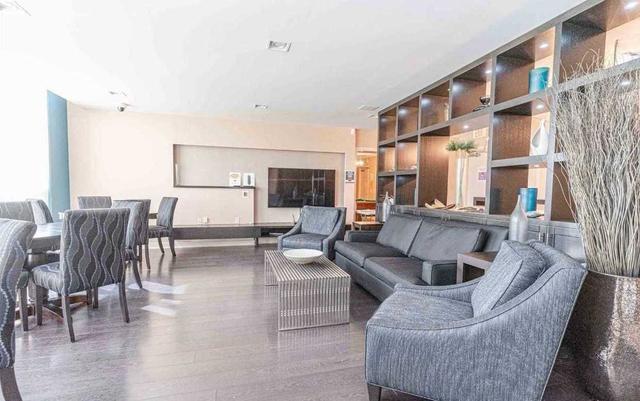 404 - 1600 Charles St, Condo with 2 bedrooms, 2 bathrooms and 2 parking in Whitby ON | Image 5