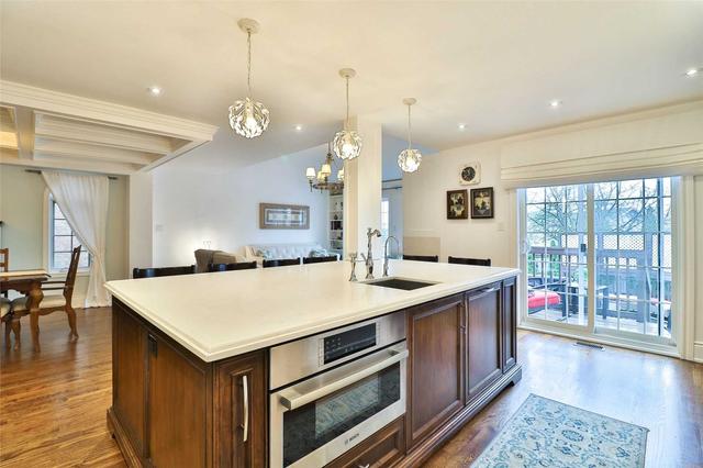 5645 Wells Pl, House detached with 4 bedrooms, 4 bathrooms and 5 parking in Mississauga ON | Image 10