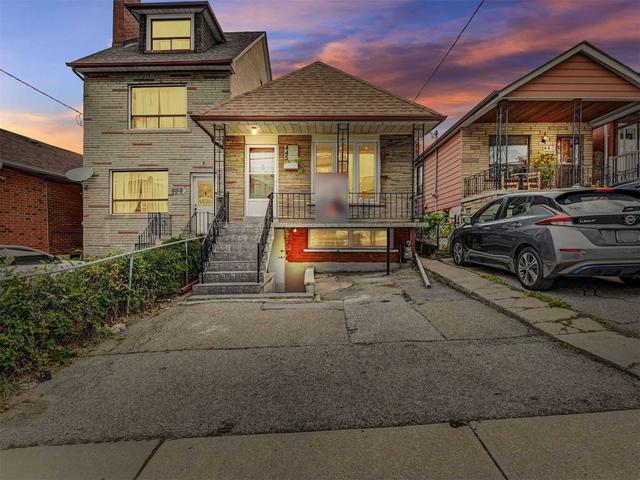 445 Westmount Ave, House detached with 2 bedrooms, 2 bathrooms and 1 parking in Toronto ON | Image 1