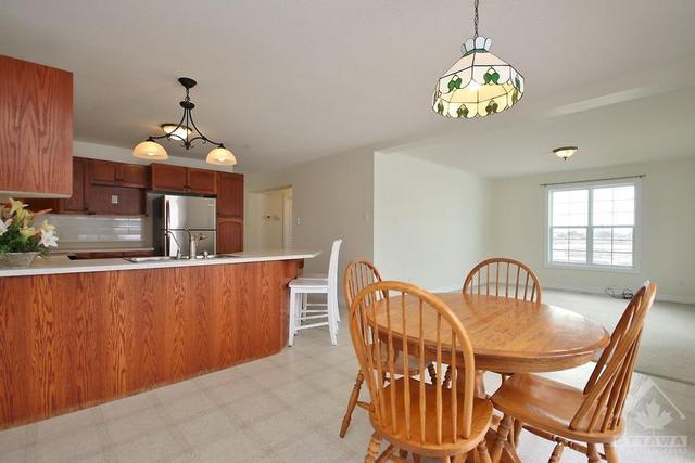 1810 York's Corners Road, House detached with 4 bedrooms, 2 bathrooms and 10 parking in Ottawa ON | Image 10