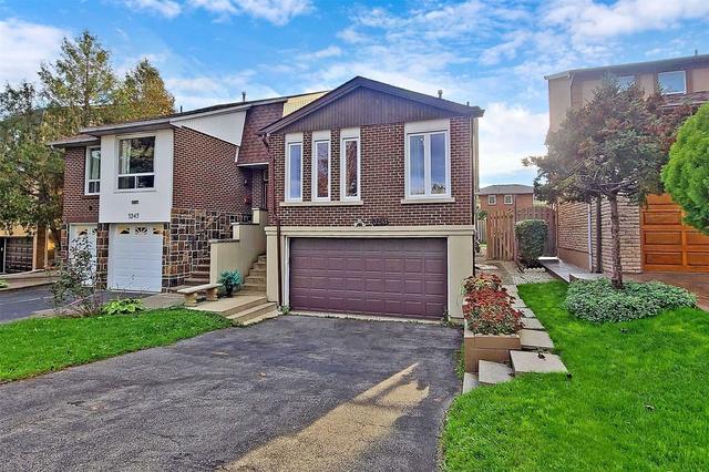 3241 Mccarthy Crt, House semidetached with 3 bedrooms, 3 bathrooms and 6 parking in Mississauga ON | Image 12