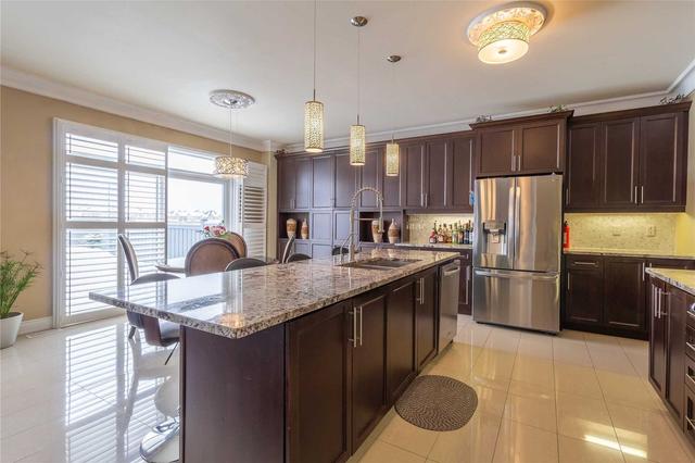 35 Godliman Rd, House detached with 4 bedrooms, 5 bathrooms and 4 parking in Brampton ON | Image 5