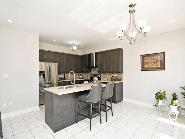 1 Pathmaster Rd, House detached with 3 bedrooms, 4 bathrooms and 5 parking in Brampton ON | Image 5