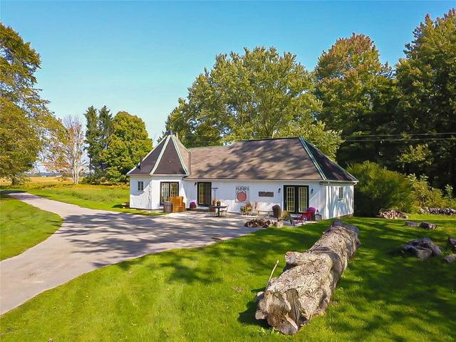 54637 Nova Scotia Line, House detached with 4 bedrooms, 5 bathrooms and 20 parking in Bayham ON | Image 2
