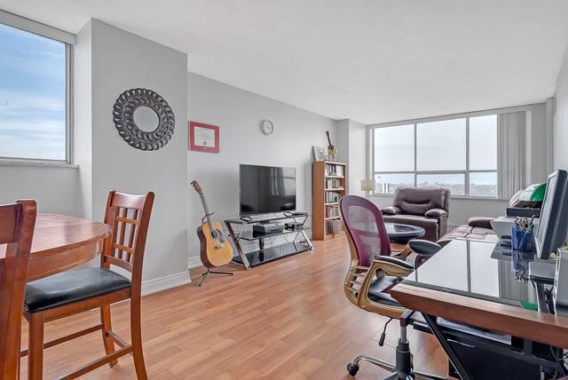 2105 - 320 Dixon Rd, Condo with 2 bedrooms, 1 bathrooms and 1 parking in Toronto ON | Image 19