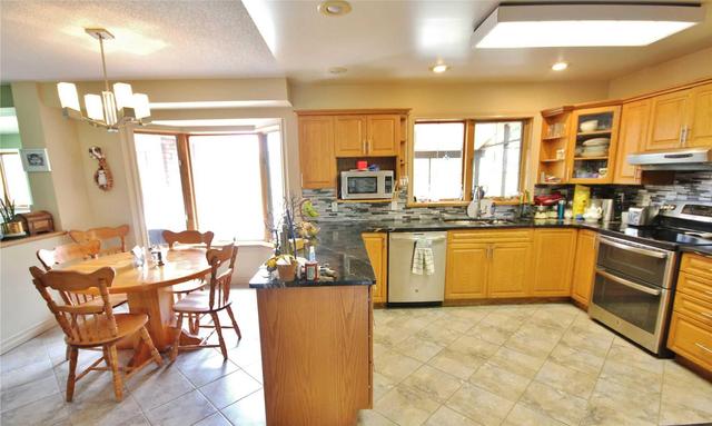 571 Hickory Beach Rd, Home with 3 bedrooms, 3 bathrooms and 12 parking in Kawartha Lakes ON | Image 19