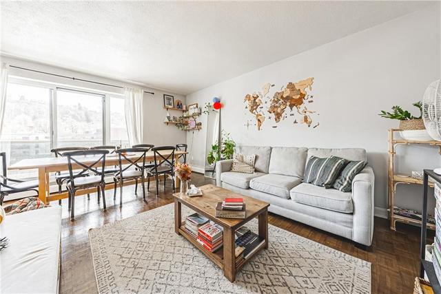 706 - 81 Charlton Avenue E, Condo with 1 bedrooms, 1 bathrooms and null parking in Hamilton ON | Image 3