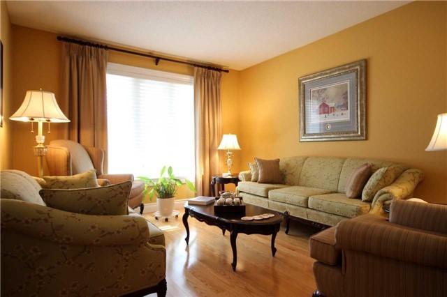 8 Valleyway Cres, House detached with 4 bedrooms, 4 bathrooms and 6 parking in Vaughan ON | Image 7