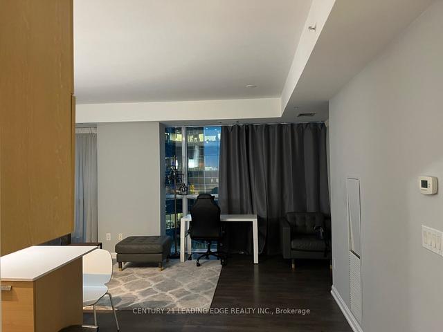 2307 - 11 Bogert Ave, Condo with 2 bedrooms, 2 bathrooms and 1 parking in Toronto ON | Image 2