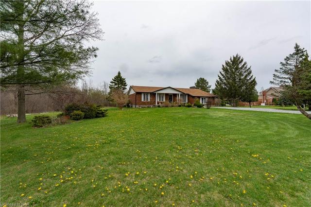 10474 Willoughby Drive, House detached with 6 bedrooms, 3 bathrooms and null parking in Niagara Falls ON | Image 12