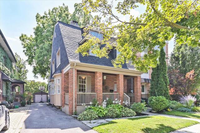 127 Briar Hill Ave, House detached with 5 bedrooms, 5 bathrooms and 5 parking in Toronto ON | Image 2
