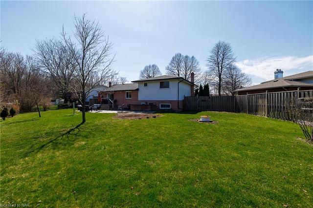 7937 Regent Court, House detached with 3 bedrooms, 2 bathrooms and 5 parking in Niagara Falls ON | Image 31
