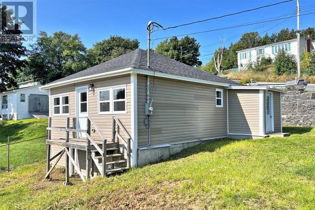 5 Burdens Hill, House detached with 2 bedrooms, 1 bathrooms and null parking in Carbonear NL | Image 1