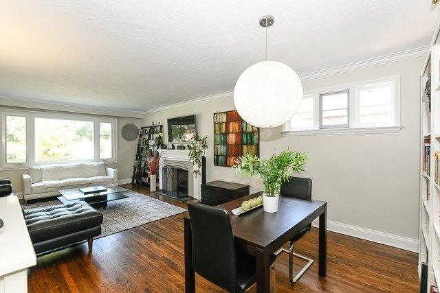 131 Poyntz Ave, House detached with 2 bedrooms, 1 bathrooms and 3 parking in Toronto ON | Image 2