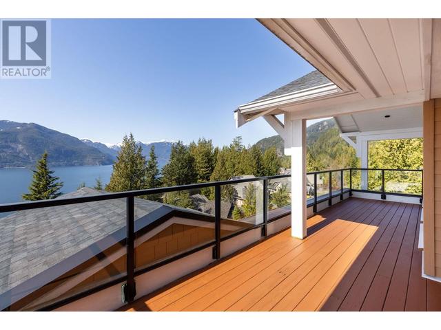 40 Salal Court, House detached with 5 bedrooms, 6 bathrooms and 6 parking in Squamish Lillooet D BC | Image 22