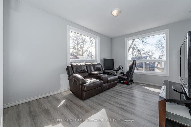 52 Aberdeen Ave, House detached with 3 bedrooms, 1 bathrooms and 3 parking in Brantford ON | Image 14