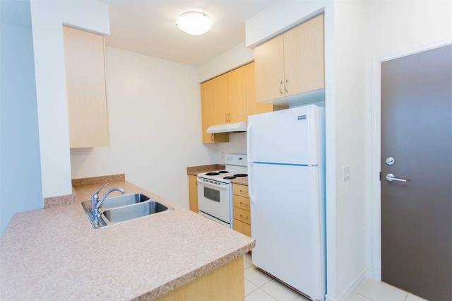 1304 - 35 Saranac Blvd, Condo with 1 bedrooms, 1 bathrooms and 0 parking in Toronto ON | Image 3