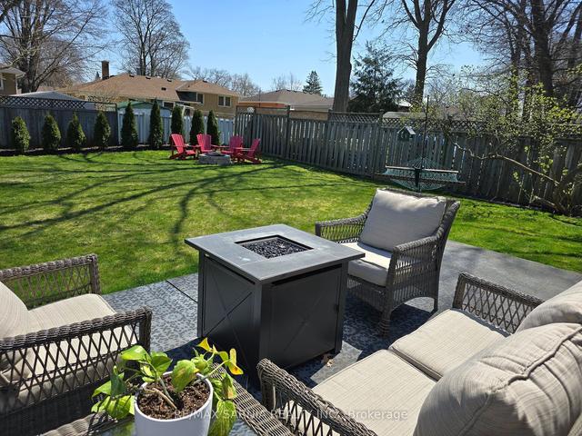 1290 Kim St, House detached with 4 bedrooms, 2 bathrooms and 5 parking in Sarnia ON | Image 24