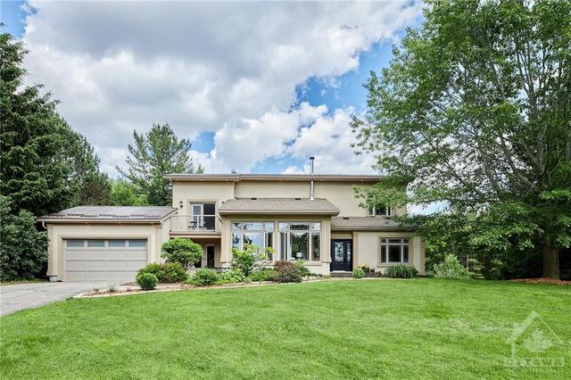 3767 Mapleshore Drive, House detached with 4 bedrooms, 3 bathrooms and 8 parking in North Grenville ON | Image 3