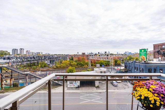 516 - 2495 Dundas St W, Condo with 1 bedrooms, 1 bathrooms and 1 parking in Toronto ON | Image 3