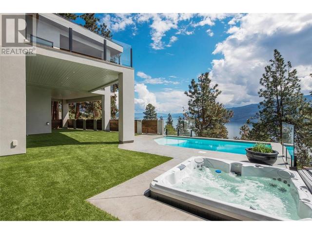 5843 Somerset Avenue, House detached with 3 bedrooms, 3 bathrooms and 2 parking in Peachland BC | Image 9