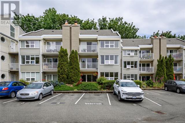 215 - 205 1st St, Condo with 2 bedrooms, 2 bathrooms and 2 parking in Courtenay BC | Card Image
