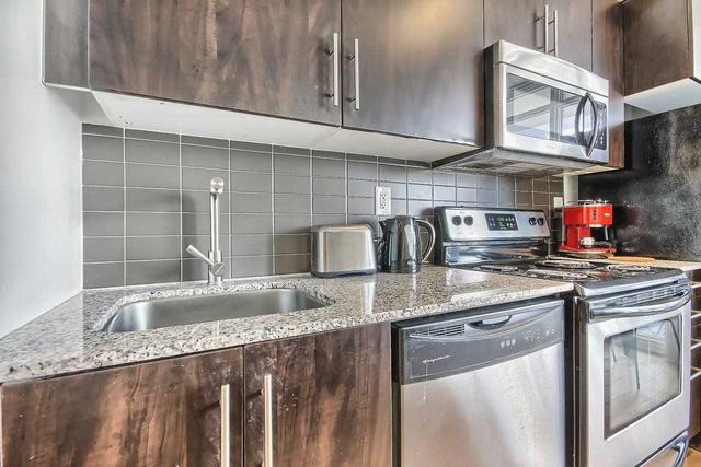 1106 - 65 Bremner Blvd, Condo with 1 bedrooms, 1 bathrooms and 0 parking in Toronto ON | Image 4