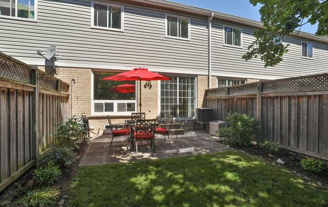52 Heathcliffe Sq, Townhouse with 3 bedrooms, 3 bathrooms and 2 parking in Brampton ON | Image 17