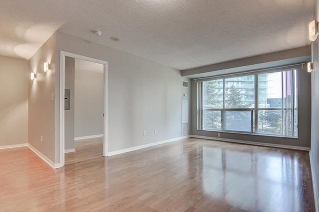 218 - 23 Lorraine Dr, Condo with 2 bedrooms, 2 bathrooms and 2 parking in Toronto ON | Image 21