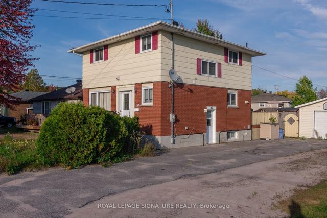 130 Giroux St, House detached with 3 bedrooms, 4 bathrooms and 5 parking in North Bay ON | Image 1