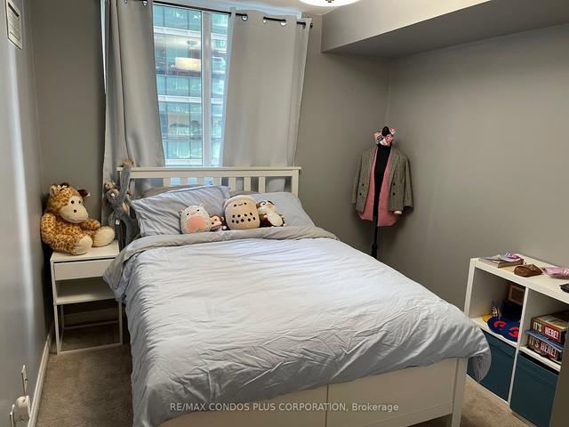 906 - 30 Grand Trunk Cres, Condo with 2 bedrooms, 2 bathrooms and 1 parking in Toronto ON | Image 18