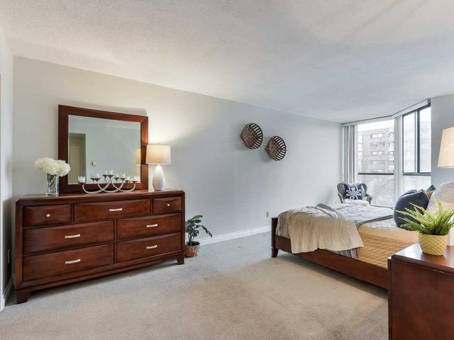406 - 50 Baif Blvd, Condo with 3 bedrooms, 2 bathrooms and 2 parking in Richmond Hill ON | Image 7