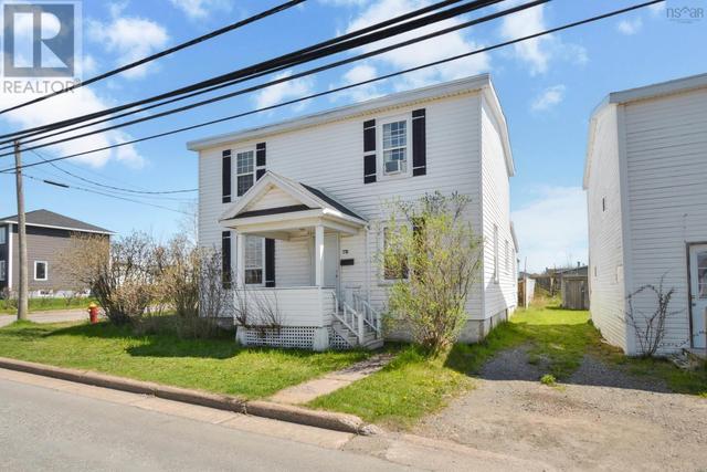 270 Lingan Road, House detached with 4 bedrooms, 1 bathrooms and null parking in Cape Breton NS | Card Image