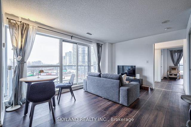 306 - 30 Heron's Hill Way, Condo with 2 bedrooms, 2 bathrooms and 1 parking in Toronto ON | Image 34