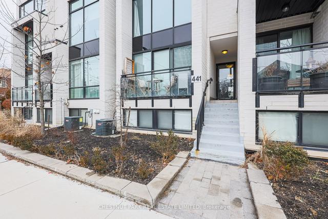 105 - 441 Jane St, Townhouse with 2 bedrooms, 2 bathrooms and 1 parking in Toronto ON | Image 18