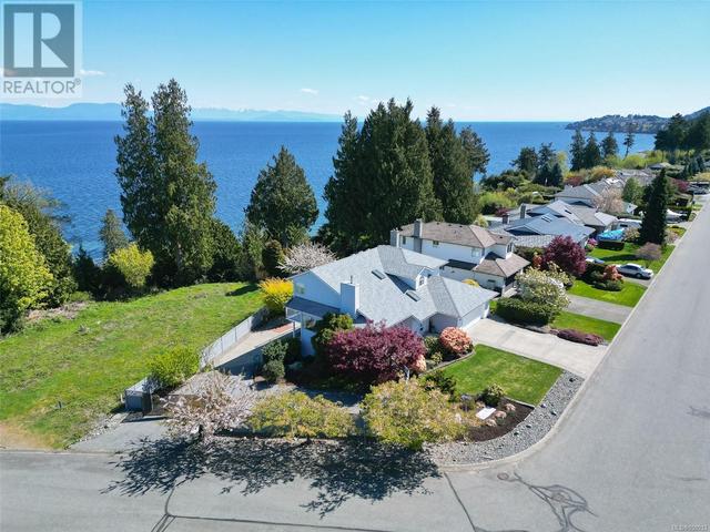 6158 Icarus Dr, House detached with 4 bedrooms, 4 bathrooms and 4 parking in Nanaimo BC | Image 35