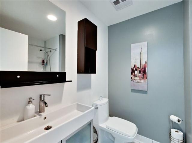 Uph 06 - 700 King St W, Condo with 2 bedrooms, 2 bathrooms and 1 parking in Toronto ON | Image 11