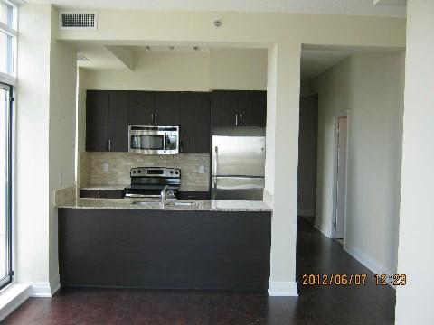 1504 - 520 Steeles Ave W, Condo with 2 bedrooms, 2 bathrooms and 1 parking in Vaughan ON | Image 3