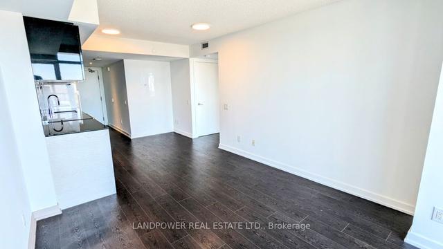 1811 - 72 Esther Shiner Blvd, Condo with 1 bedrooms, 1 bathrooms and 1 parking in Toronto ON | Image 15