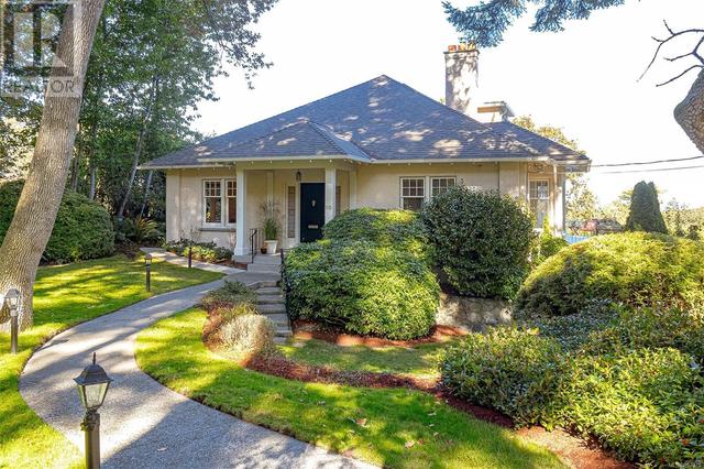 50 Sylvan Lane, House detached with 3 bedrooms, 4 bathrooms and 3 parking in Oak Bay BC | Image 53