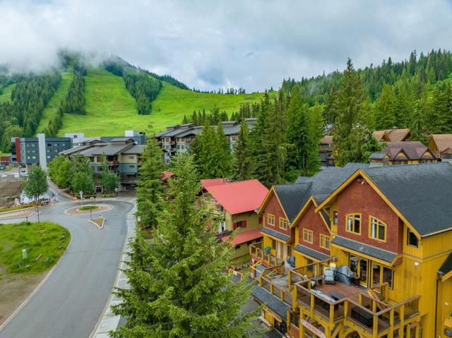 11 - 4430 Red Mountain Road, Condo with 2 bedrooms, 3 bathrooms and null parking in Rossland BC | Image 51