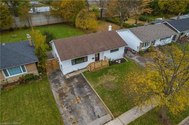 81 Somerset Road, House detached with 4 bedrooms, 2 bathrooms and 2 parking in Brantford ON | Image 36