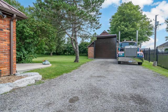 11719 Guelph Line, House detached with 3 bedrooms, 3 bathrooms and 12 parking in Milton ON | Image 30