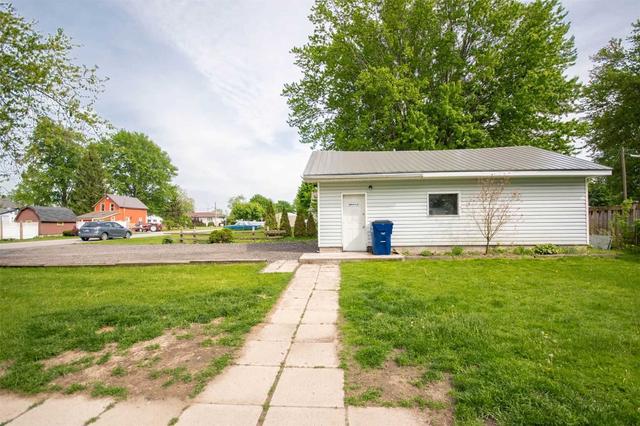 287 Elm St E, House detached with 2 bedrooms, 1 bathrooms and 8 parking in Chatham Kent ON | Image 17