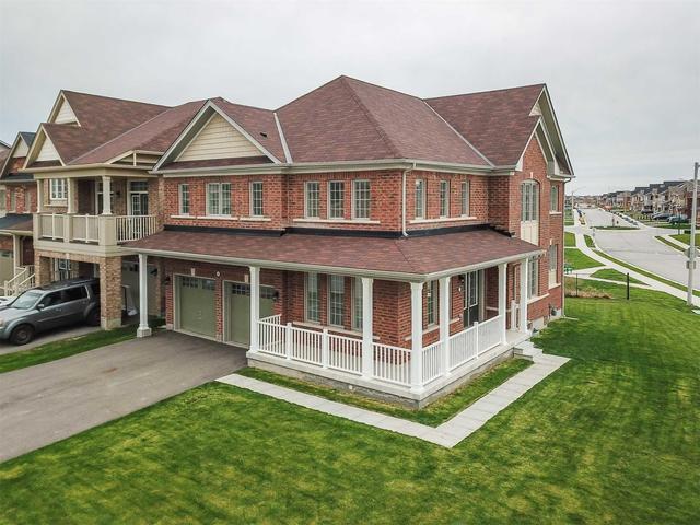 8373 Sweet Chestnut Dr, House detached with 3 bedrooms, 3 bathrooms and 4 parking in Niagara Falls ON | Image 1