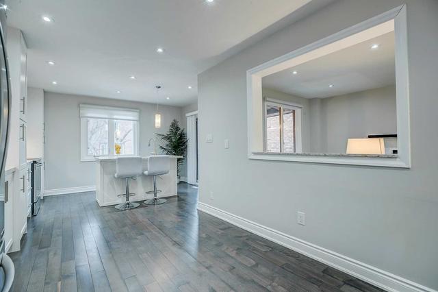 4144 Lastrada Hts, House detached with 3 bedrooms, 4 bathrooms and 3 parking in Mississauga ON | Image 3