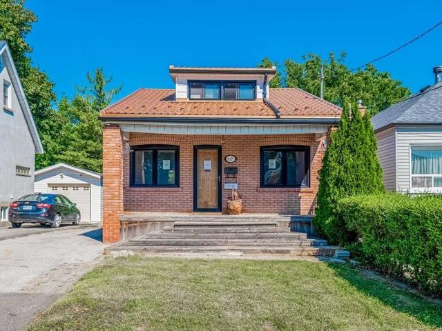 68 Robert St, House detached with 2 bedrooms, 1 bathrooms and 3 parking in Toronto ON | Image 12